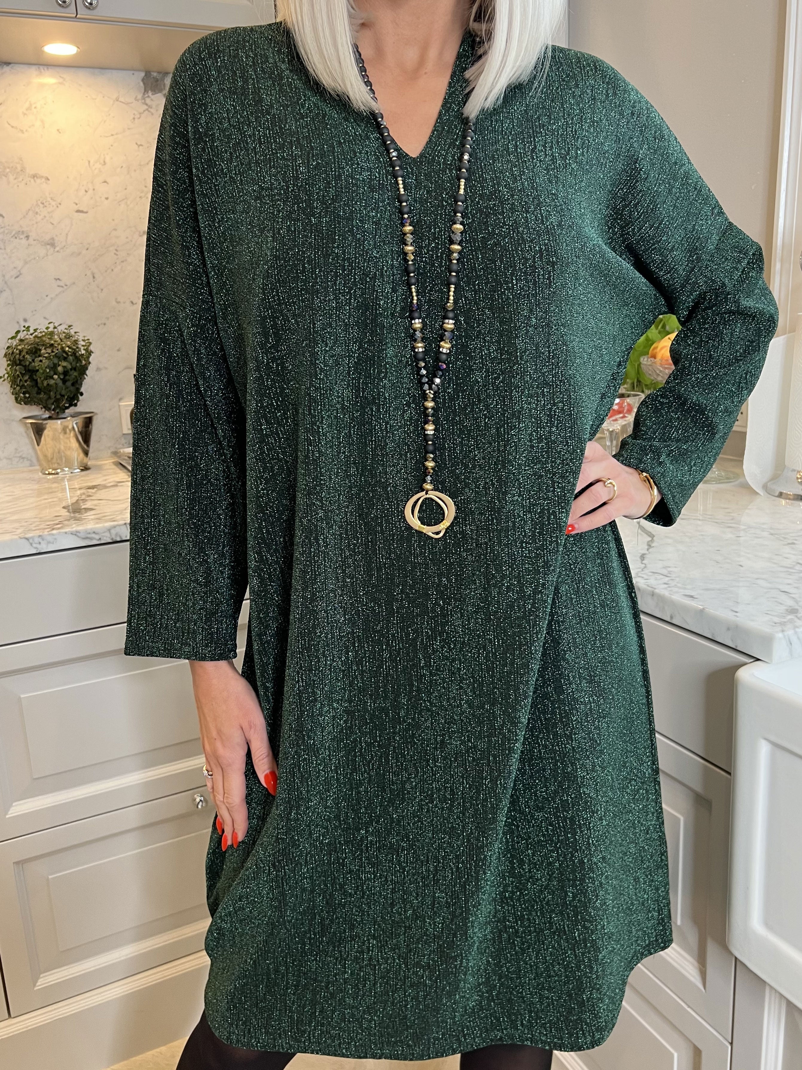 Audine - Simpel glimmerkjole i elastisk stof